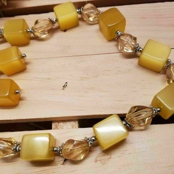 Vintage Yellow Moonglow Cube Necklace & Earring Set – 22" Retro Jewelry - Picture 5 of 10